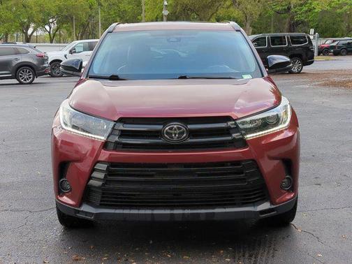 2019 Toyota Highlander SE