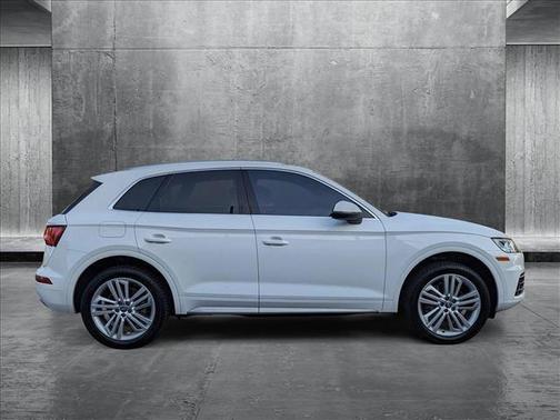 2019 Audi Q5 2.0T Premium Plus