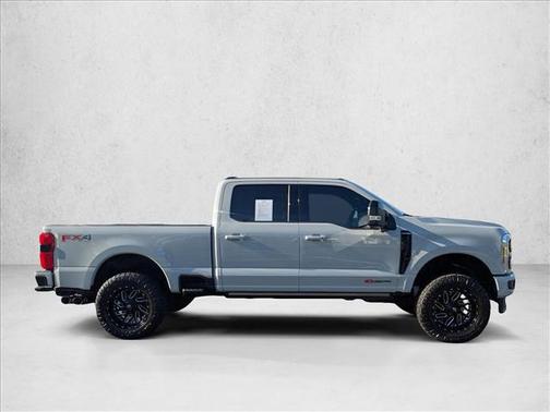 Avalanche 2025 Ford F-350 Platinum