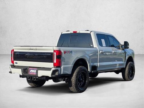 Avalanche 2025 Ford F-350 Platinum