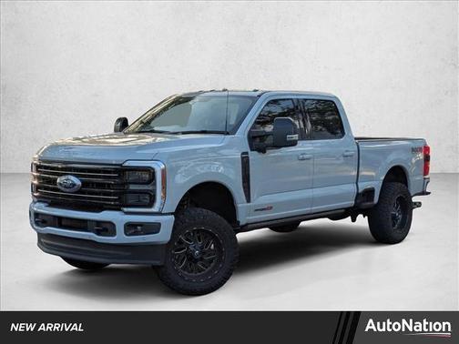 Avalanche 2025 Ford F-350 Platinum