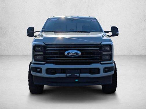 Avalanche 2025 Ford F-350 Platinum