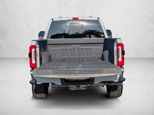 Avalanche 2025 Ford F-350 Platinum
