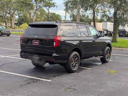 2025 Ford Expedition Tremor