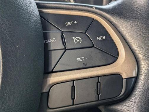 Anvil 2016 Jeep Renegade 75th Anniversary