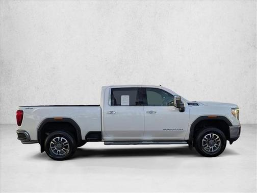 White Frost Tricoat 2022 GMC Sierra 2500 SLT