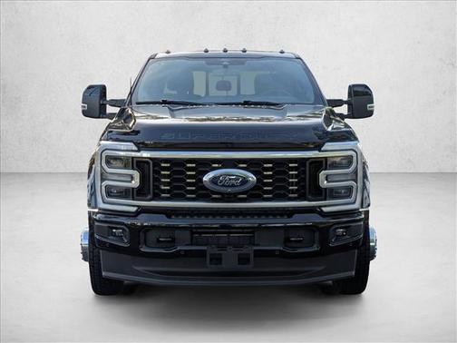 Agate Black Metallic 2026 Ford F-450 Platinum