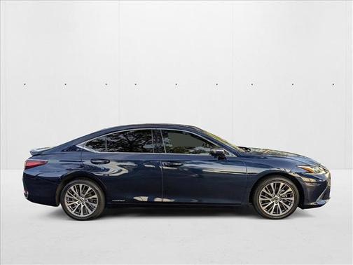 2019 Lexus ES 300h Base
