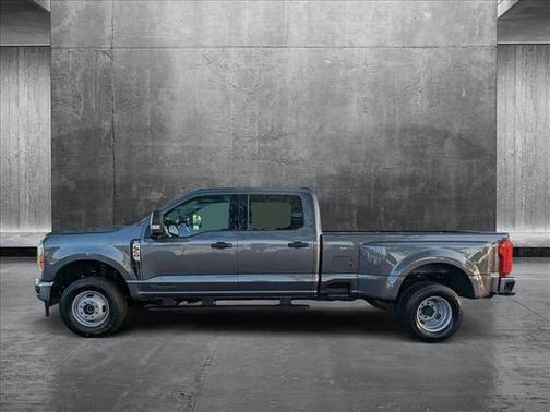 2025 Ford F-350 XLT