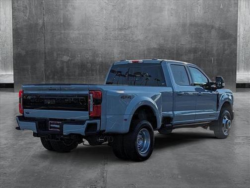 2025 Ford F-350 Platinum