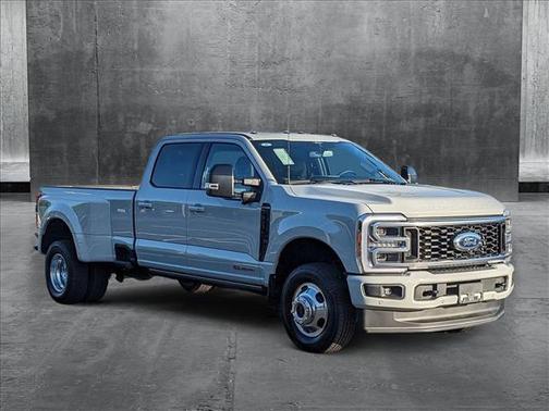 2025 Ford F-350 Platinum