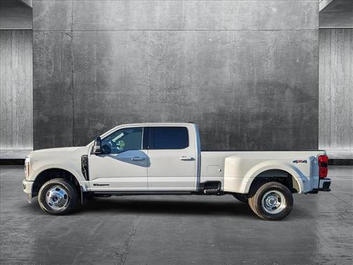2025 Ford F-350 Platinum