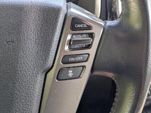 Pearl White Tricoat 2022 Nissan Titan XD Platinum Reserve