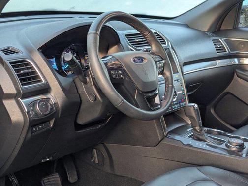 White Platinum Metallic Tri-Coat 2019 Ford Explorer Sport