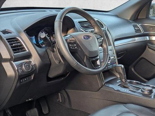 White Platinum Metallic Tri-Coat 2019 Ford Explorer Sport