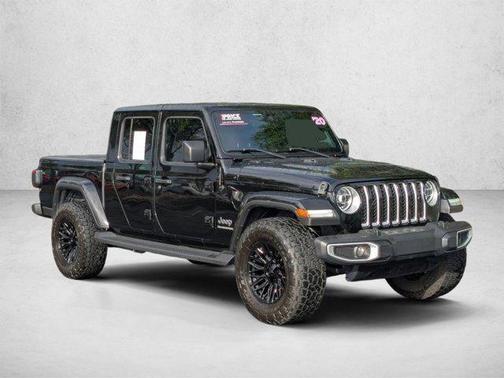 Black Clearcoat 2020 Jeep Gladiator Overland