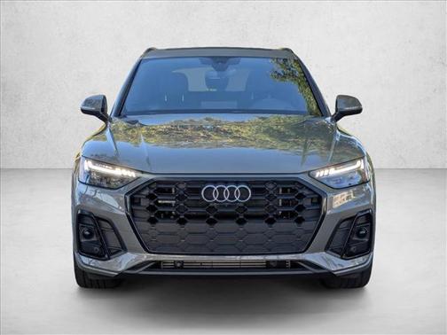 Chronos Gray Metallic 2023 Audi Q5 55 S line Prestige