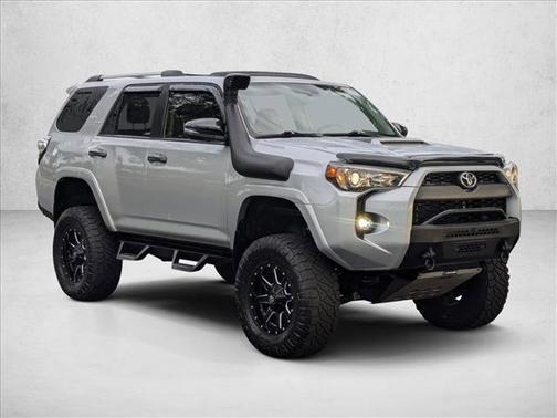 Classic Silver Metallic 2018 Toyota 4Runner TRD Off Road Premium
