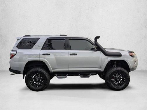 Classic Silver Metallic 2018 Toyota 4Runner TRD Off Road Premium