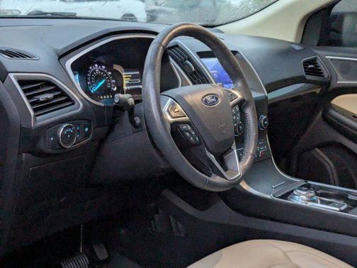 Baltic Sea Green Metallic 2019 Ford Edge SEL