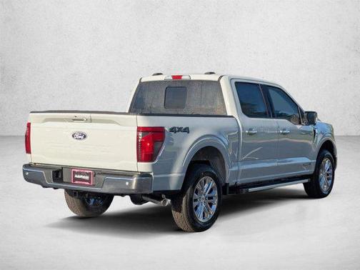 Avalanche 2026 Ford F-150 XLT
