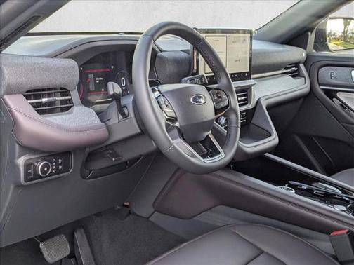 Agate Black Metallic 2026 Ford Explorer Platinum