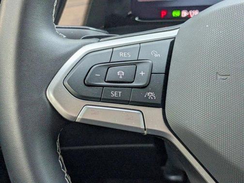 Deep Black Pearl [Bl 2025 Volkswagen Atlas 2.0T SE w/Technology