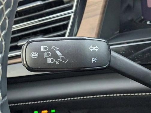Deep Black Pearl [Bl 2025 Volkswagen Atlas 2.0T SE w/Technology