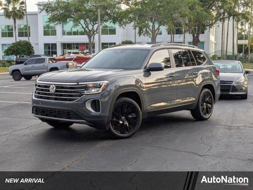 Deep Black Pearl [Bl 2025 Volkswagen Atlas 2.0T SE w/Technology