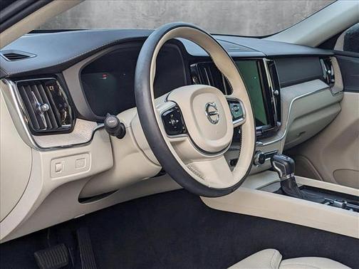 2021 Volvo XC60 T5 Inscription