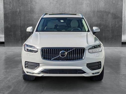 2021 Volvo XC90 T5 Momentum