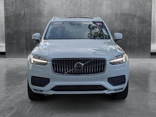 2021 Volvo XC90 T5 Momentum