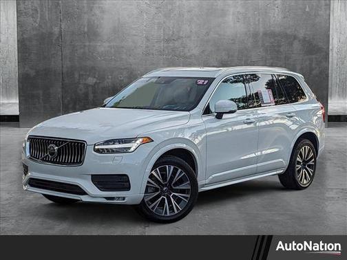 2021 Volvo XC90 T5 Momentum
