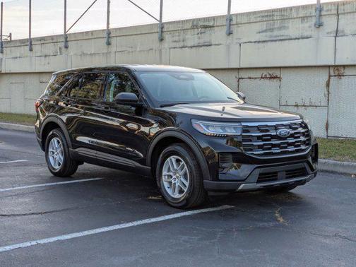 Agate Black Metallic 2026 Ford Explorer Active