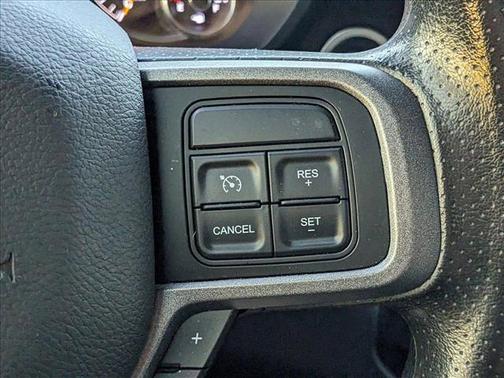 2022 RAM 2500 Tradesman Crew Cab 4x4 6'4' Box