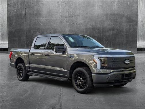 2025 Ford F-150 Lightning XLT