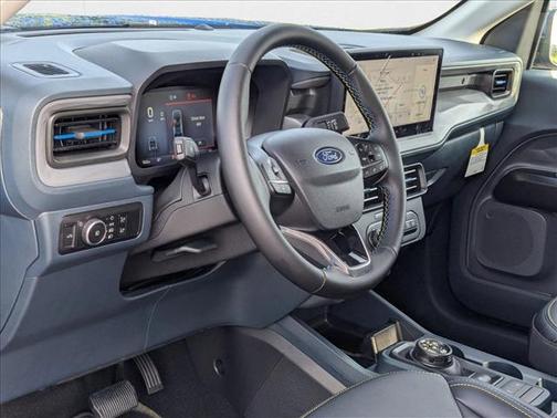 2025 Ford Maverick Lobo Standard