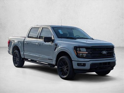 Avalanche 2026 Ford F-150 XLT