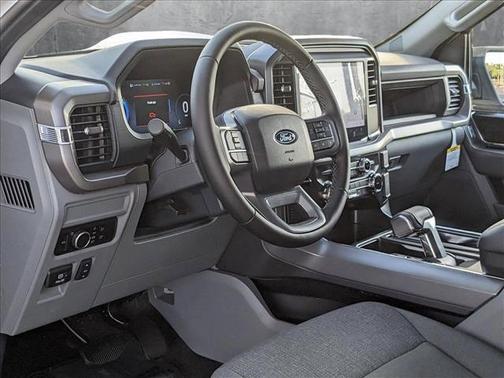2025 Ford F-150 Lightning XLT