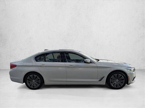 2019 BMW 540 540i