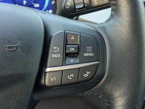 Rapid Red Metallic Tinted Clearcoat 2020 Ford Escape SE