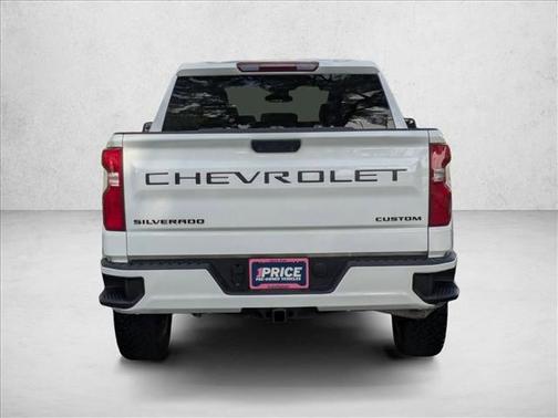 Summit White 2024 Chevrolet Silverado 1500 Custom