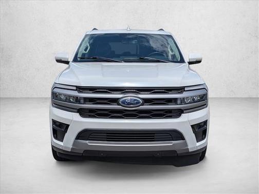 Star White Metallic Tri-Coat 2023 Ford Expedition XLT