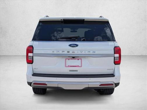 Star White Metallic Tri-Coat 2023 Ford Expedition XLT