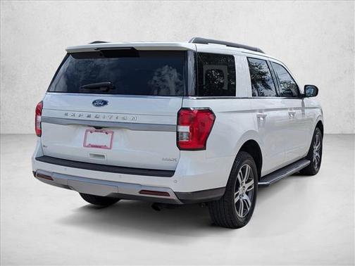 Star White Metallic Tri-Coat 2023 Ford Expedition XLT