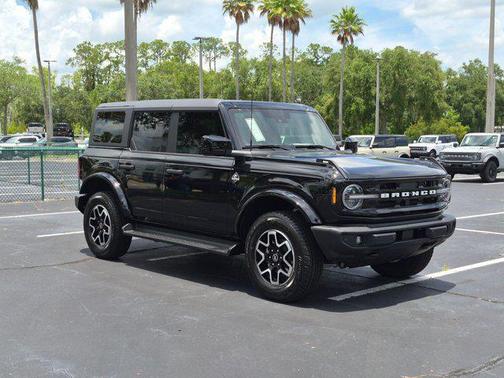 Shadow Black 2026 Ford Bronco Outer Banks