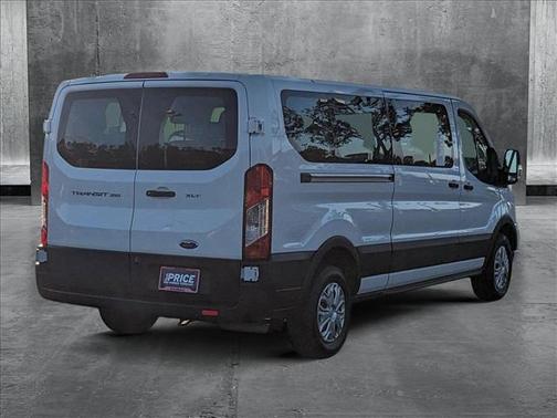 2022 Ford Transit-350 XLT