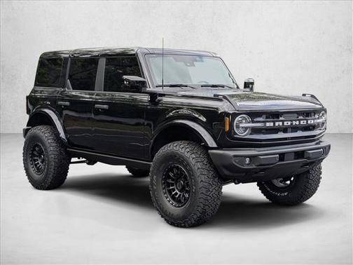 Shadow Black 2026 Ford Bronco Outer Banks