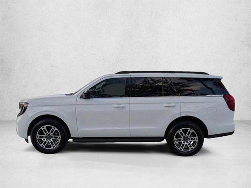 Oxford White 2026 Ford Expedition Active