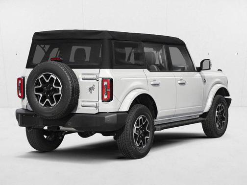 Oxford White 2026 Ford Bronco Outer Banks